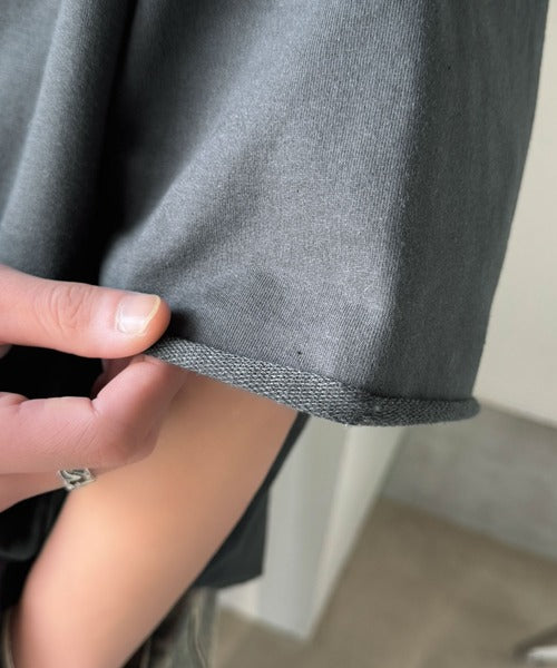 《JaVaジャバコラボ》【吸水速乾機能付き】Tシャツ派にこそ試してほしい！さらっと夏場も快適なカレッジロゴ 飛び刺繍 ミニ裏毛Tシャツ jo1150097