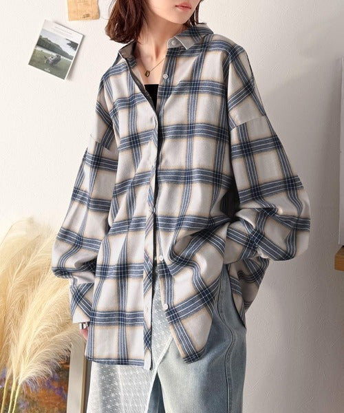 トレンド感たっぷり、ゆったりとしたシルエットで大人の抜け感を演出。微起毛オーバーサイズチェックシャツ ce1010567