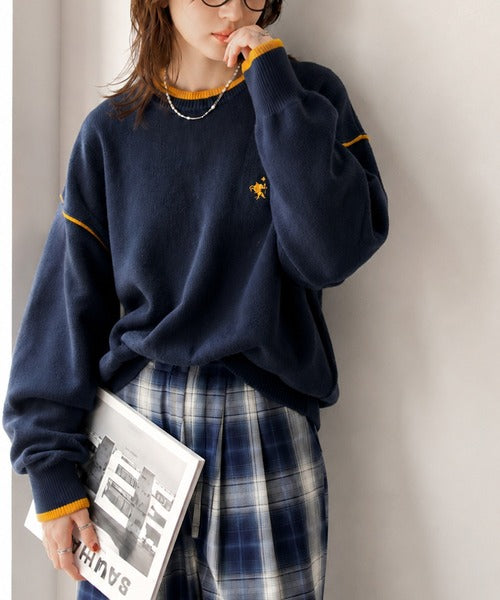 ゆるっと上品、やさしく映える。胸刺繍入り配色クルーネックオーバーサイズニット（長袖） ce1350019