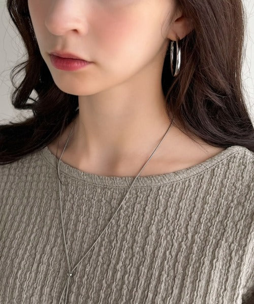 きらめき×立体感で、シンプルコーデを今っぽく。ラメ入りジャガード素材サイド切り替えプルオーバー（長袖） ce1350028