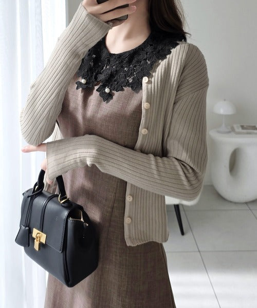 【mily bilet】贅沢な花柄レースが導く、大人の気品。襟配色レースリネンライクワンピース mi1139117