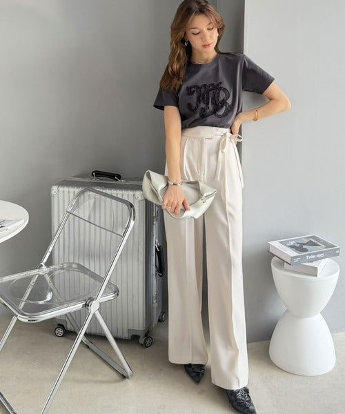 【mily bilet】1枚でサマになる。レースの透け感と光沢が魅力のレースワッペンTシャツ（半袖） mi1029185
