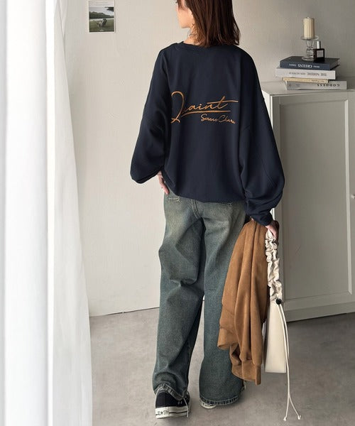 大人カジュアルに最適解。サイン刺繍裏毛スウェット ce1260510