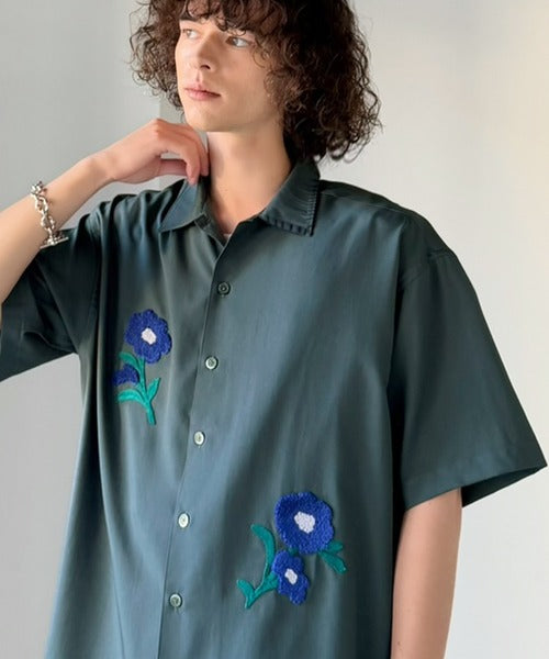 【接触冷感機能付き】サガラ刺繍フラワーステッチシャツ／Cool-Touch Fabric Sagara Embroidered Flower Stitch Shirt (半袖) co1320019