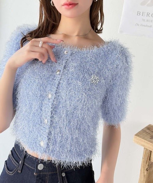 【mily bilet】ふんわり大人可愛い。ラメシャギーブローチ付きワンオフショル前後２WAYカーディガン mi1259012