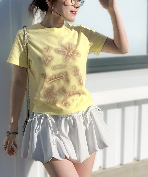 【mily bilet】大人可愛い最旬プリント柄。スプレーライクプリントコンパクトTシャツ（半袖） mi1329024