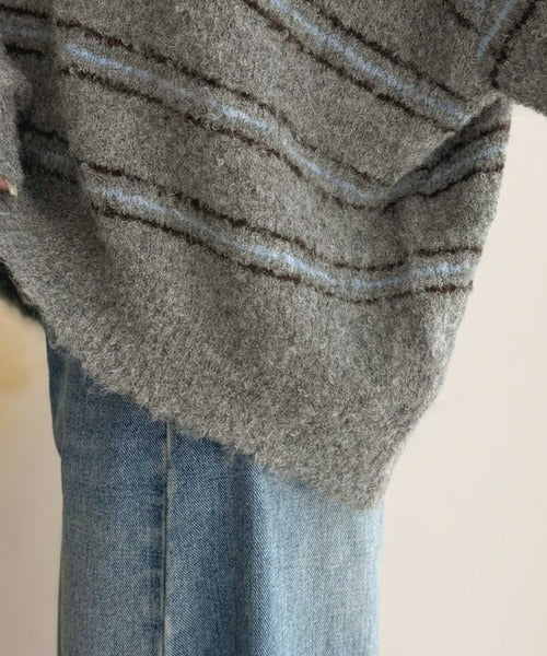 “配色”と“質感”で差をつける。胸刺繍ブークレー素材配色ボーダークルーネックニット（長袖） ce1240144