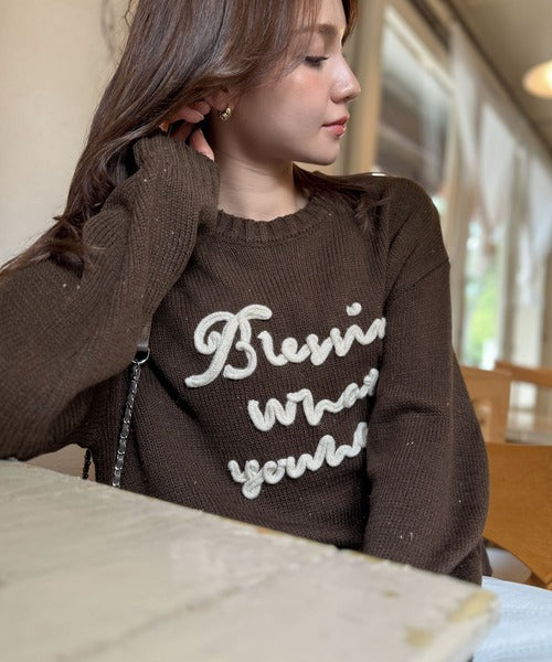 【mily bilet】デイリースタイルを華やかに彩る。コード刺繍ネップニットプルオーバー mi1359018
