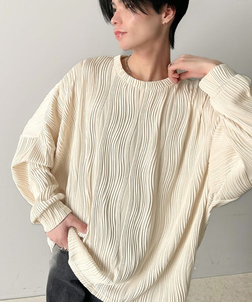 ゆるさとスタイリッシュを両立。オーバーサイズウェーブ柄ジャガード長袖Ｔシャツ cm1010428