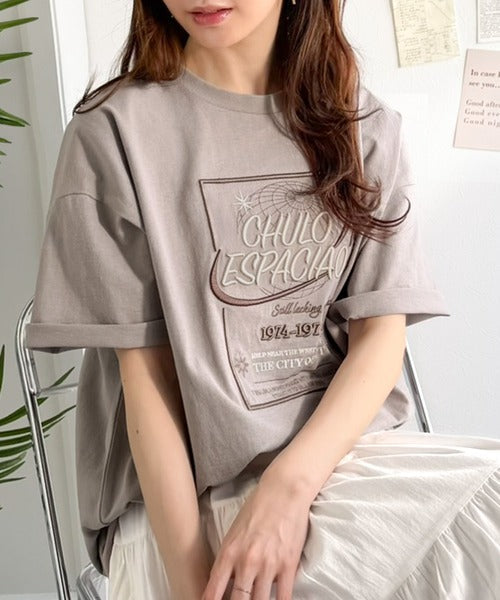 《JaVaジャバコラボ》シンプル派にも推したい！綿100％グラフィック刺繍Tシャツ（半袖） jv1050356