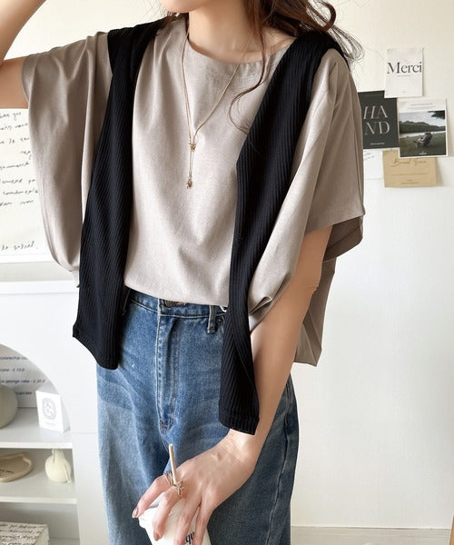 ひんやり素材で涼しく快適に。こなれタックデザインの半袖フレンチスリーブカットソー。（接触冷感機能付き） ce1050264