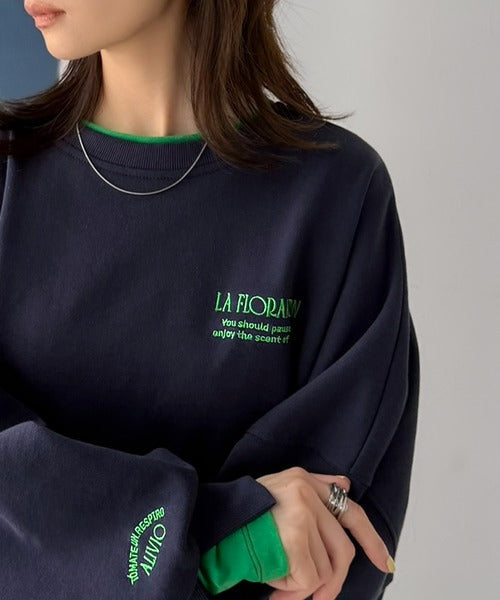 《JaVaジャバコラボ》着るだけでレイヤード上級者！配色刺繍レイヤード風オーバーサイズ裏起毛プルオーバー jv1050390