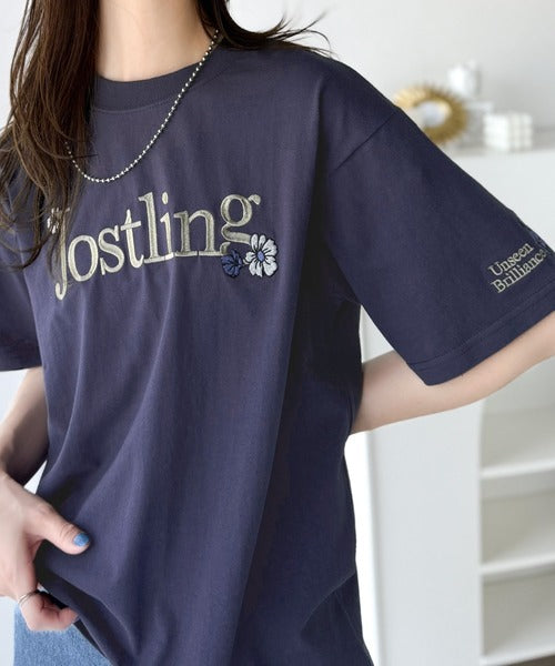 ナチュラルな中に、さりげない華。綿100％ロゴ×フラワー刺繍ビッグTシャツ（半袖） ce1260485