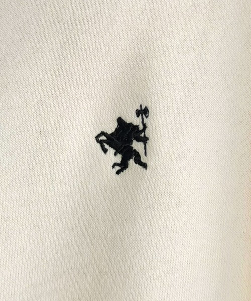 《JaVaジャバコラボ》毎日に、肩の力を抜いた洒落感を。胸刺繍ライトウェイト裏毛ドルマントレーナー jo0780028