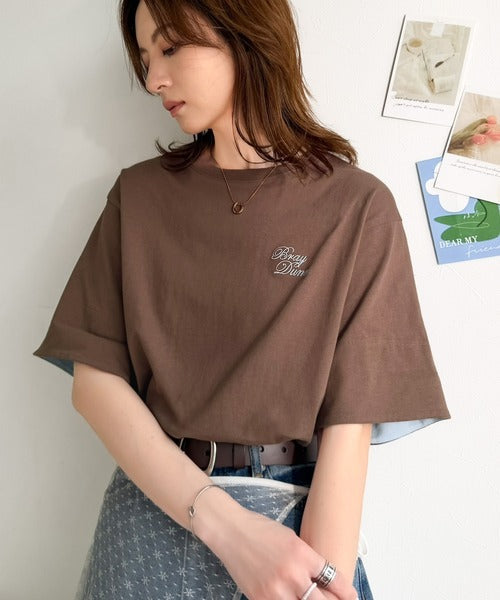 《JaVaジャバコラボ》大人の色魅せ、軽やかに映える。綿100％ 胸刺繍入り 袖配色切り替え Tシャツ（半袖） jv1330106