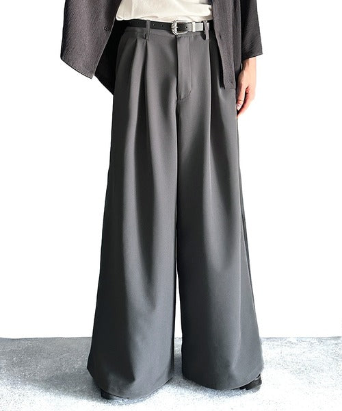 「美しさはタックから。」3タックY2Kスーパーワードスラックス／Three-Tuck Y2K Super Wide Trousers co1150005