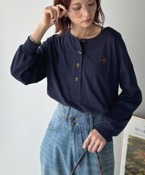 着回し力抜群♪リラックスシルエットで程よい抜け感◎胸刺繍ヘンリーネックトップス ce1020324