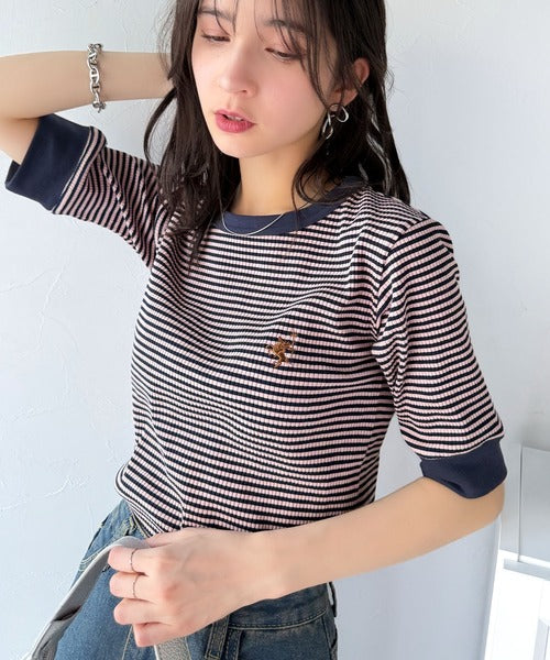 大人可愛いの新定番。袖リンガーボートネック胸刺繍ボーダーTシャツ（半袖） ce1260419