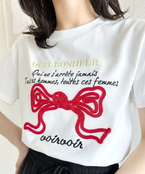 【mily bilet】華やか大人ガーリー。リボンコード刺繍プレートデザインTシャツ mi1329025
