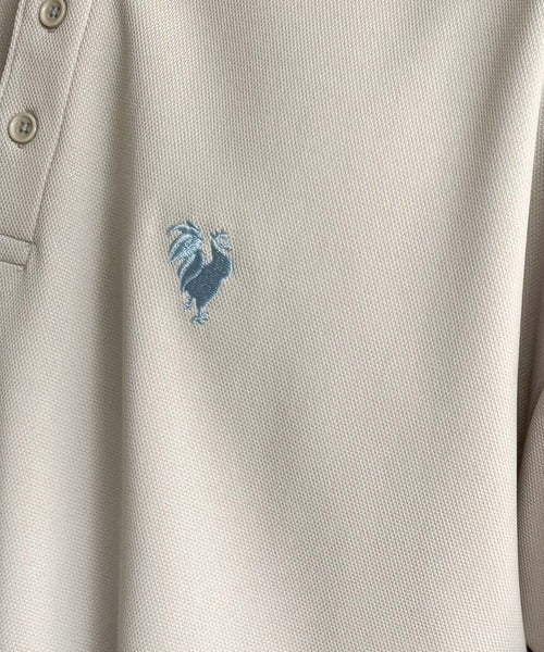 「大人びた遊び心。」刺繍入りハイクオリティダブルフェイス素材バンドカラーポロシャツ／Embroidered High-Quality Double Face Band Collar Polo co1150027