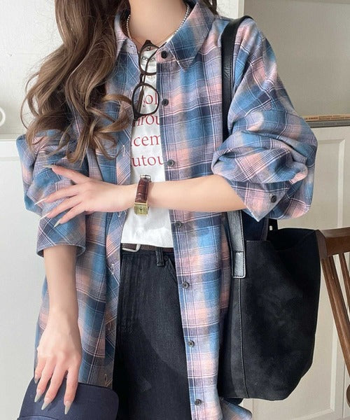 トレンド感たっぷり、ゆったりとしたシルエットで大人の抜け感を演出。微起毛オーバーサイズチェックシャツ ce1010567