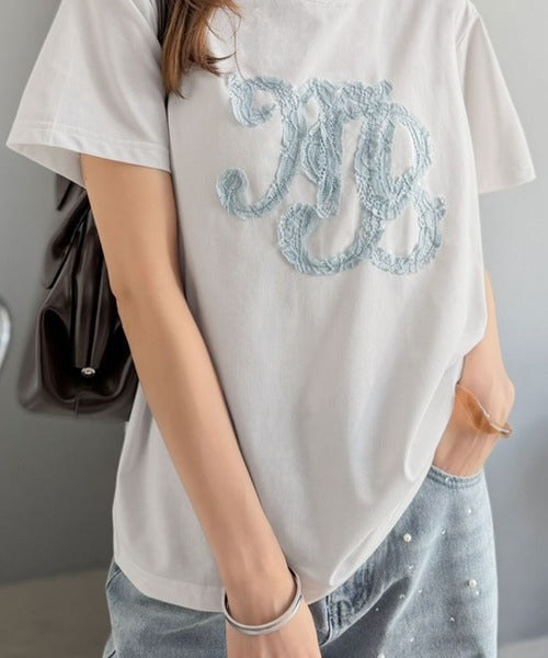 【mily bilet】1枚でサマになる。レースの透け感と光沢が魅力のレースワッペンTシャツ（半袖） mi1029185