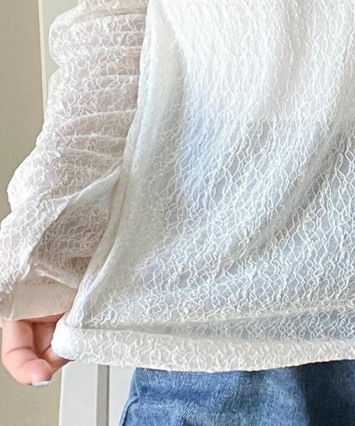ほどよい透け感が大人上品。総柄シアーレーストップス(長袖) ce1010488