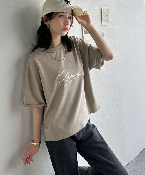 《JaVaジャバコラボ》大胆ロゴで魅せる。前後2way裏毛胸元PAEANロゴ半袖Tシャツ jv1260422