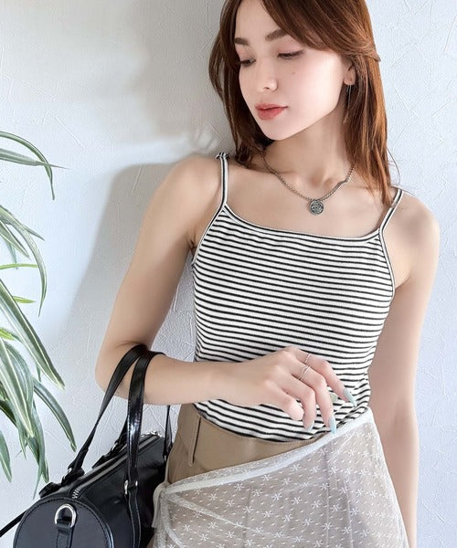【mily bilet】オールシーズンの必需品！カップ付きホルターネック風ストラップキャミソール mi1019086