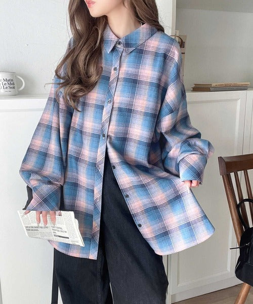 トレンド感たっぷり、ゆったりとしたシルエットで大人の抜け感を演出。微起毛オーバーサイズチェックシャツ ce1010567