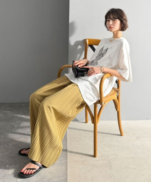 動きやすさと存在感を兼ね備えた着回し抜群の一枚◎セミワイド プリーツパンツ ce1015086