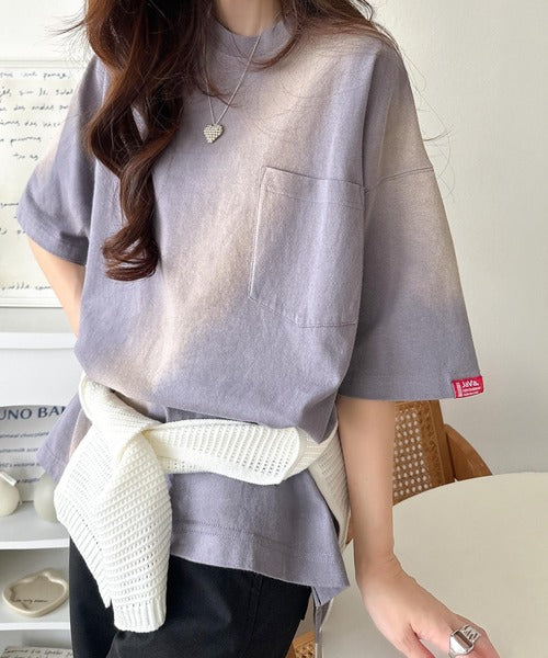 《JaVaジャバコラボ》唯一無二のヴィンテージ感。オーバーサイズシルエットのスプレーダイポケットTシャツ（半袖） jv1020359