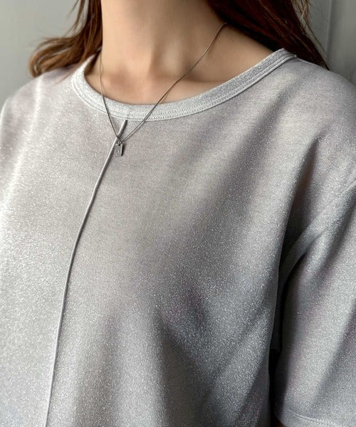 光を纏う。センターメロウシアーラメ半袖Tシャツ ce1050307