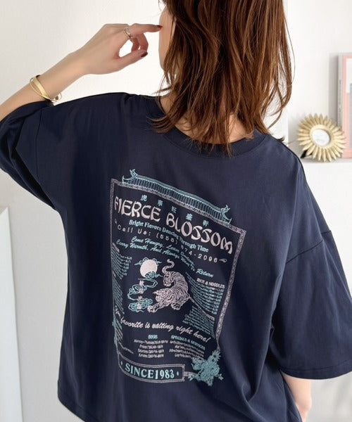 《JaVaジャバコラボ》着るだけで主役級。前後2way刺繍グラフィックオーバーサイズTシャツ jv1260547