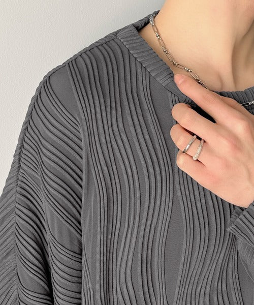 ゆるさとスタイリッシュを両立。オーバーサイズウェーブ柄ジャガード長袖Ｔシャツ cm1010428