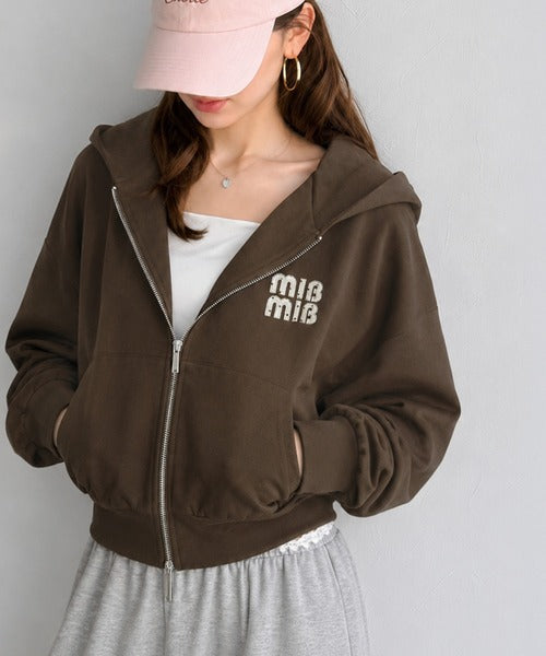 【mily bilet】1枚は持っておきたい！垢抜け必至。胸元ワッペン付きダブルジップパーカー（長袖） mi1329090