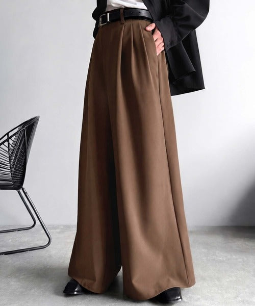 「美しさはタックから。」3タックY2Kスーパーワードスラックス／Three-Tuck Y2K Super Wide Trousers co1150005