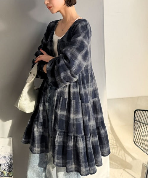 【Classical Evon】華やかさと体型カバーを両立する、着回し抜群な1枚。前後2wayパナマ風ティアードチュニック（長袖） ev1010591