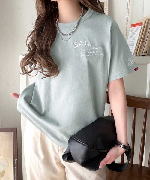 前後ダブル刺繍で、後姿だってぬかりなくかわいい♪ 綿100％グラフィック飛び刺繍Tシャツ (半袖) ce1260546