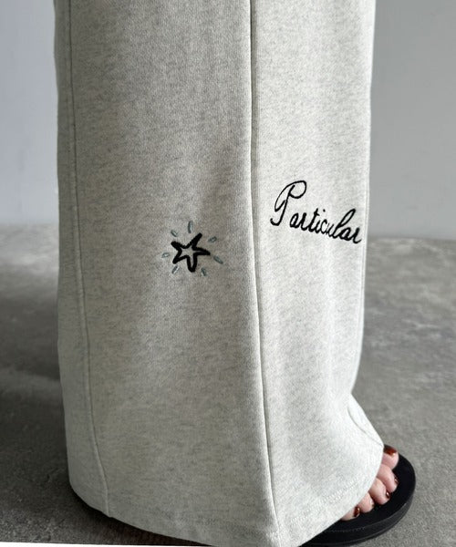 今季のイチオシ！ランダム刺繍裏毛スウェットワイドパンツ ce1260423