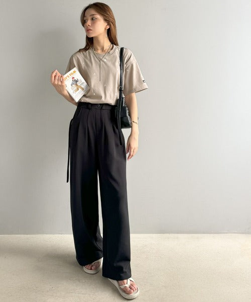 《JaVaジャバコラボ》春夏のカジュアルに、大人の“可愛い”をプラス。ミニハート刺繍Tシャツ（半袖） jv1010470