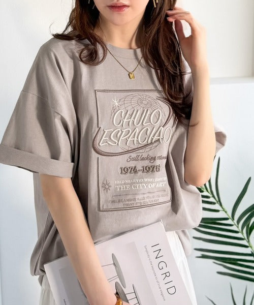 《JaVaジャバコラボ》シンプル派にも推したい！綿100％グラフィック刺繍Tシャツ（半袖） jv1050356