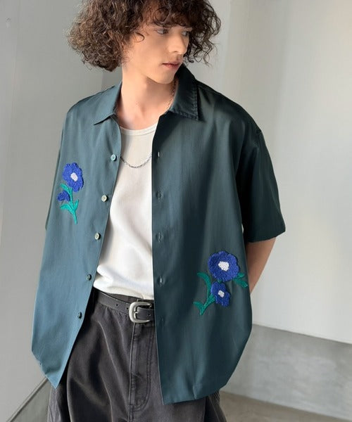 【接触冷感機能付き】サガラ刺繍フラワーステッチシャツ／Cool-Touch Fabric Sagara Embroidered Flower Stitch Shirt (半袖) co1320019