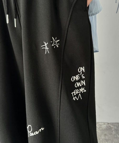 今季のイチオシ！ランダム刺繍裏毛スウェットワイドパンツ ce1260423