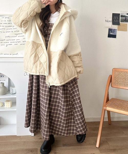 《Javaジャバコラボ》お洒落映え、大人カジュアルスタイル。ボア中綿キルト切替フードダブルジップブルゾン jv1265113