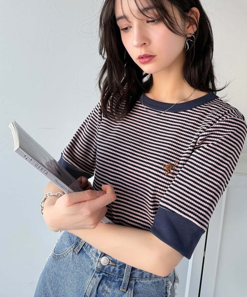大人可愛いの新定番。袖リンガーボートネック胸刺繍ボーダーTシャツ（半袖） ce1260419