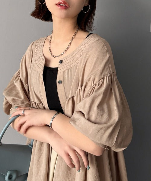 可愛さとトレンド感の両立。前後2WAY配色ステッチボリュームギャザーチュニックブラウス（長袖） ce1260376