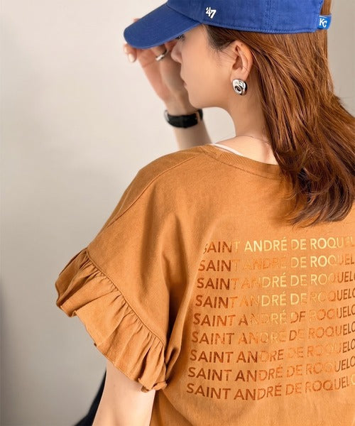 《JaVaジャバコラボ》着るだけで主役級。綿100％バック箔プリント袖フリルTシャツ（半袖） jv1330104