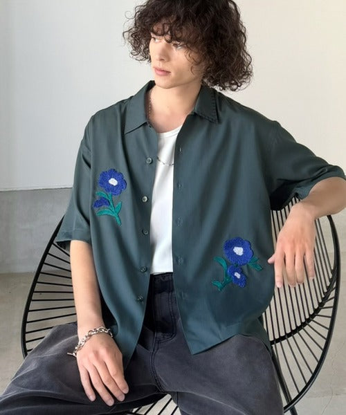 【接触冷感機能付き】サガラ刺繍フラワーステッチシャツ／Cool-Touch Fabric Sagara Embroidered Flower Stitch Shirt (半袖) co1320019