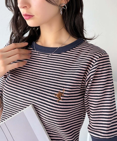 大人可愛いの新定番。袖リンガーボートネック胸刺繍ボーダーTシャツ（半袖） ce1260419